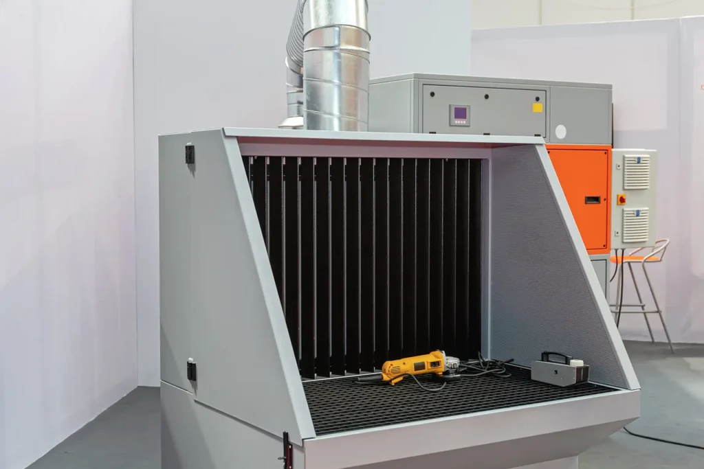 Welding fume cabinet